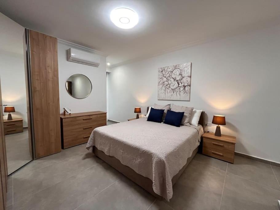 3 Bedroom Seaside Luxury Accommodation - Sleeps 8 St. Paul's Bay Esterno foto