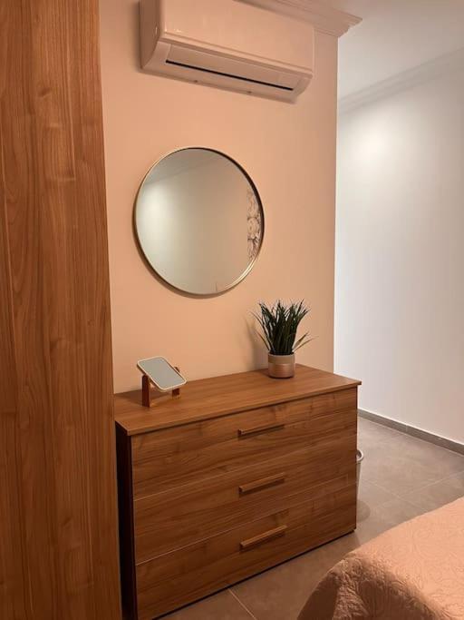 3 Bedroom Seaside Luxury Accommodation - Sleeps 8 St. Paul's Bay Esterno foto